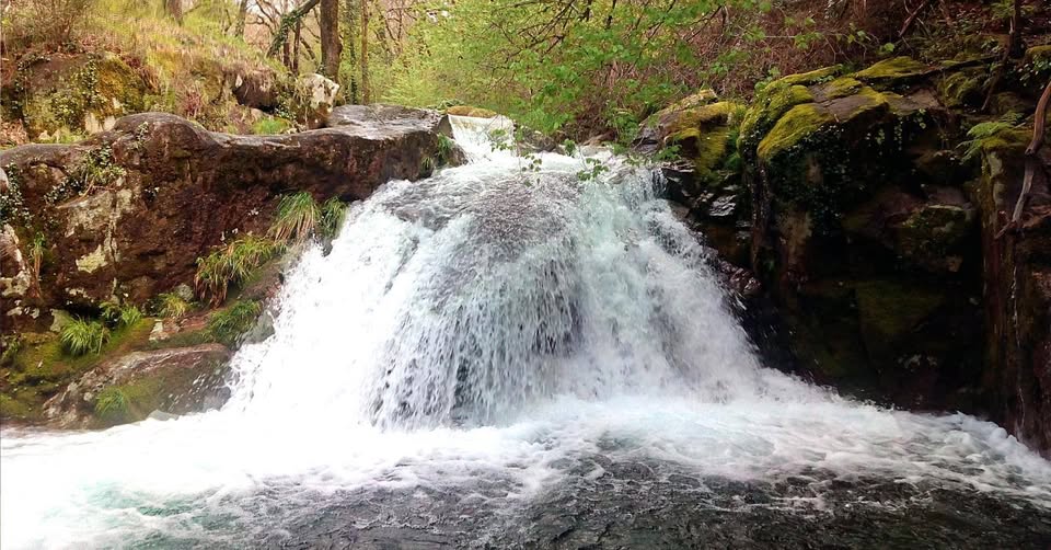 Piscina natural do Pozo Bastón
